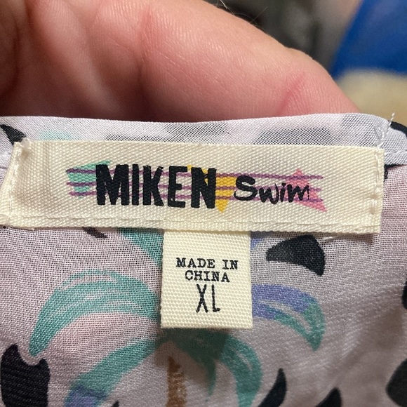 Tropical Print V-Neck cover up - Picture 7 of 10